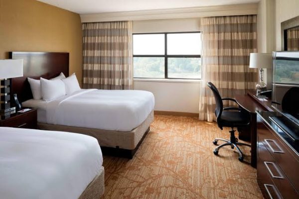 marriott bedroom